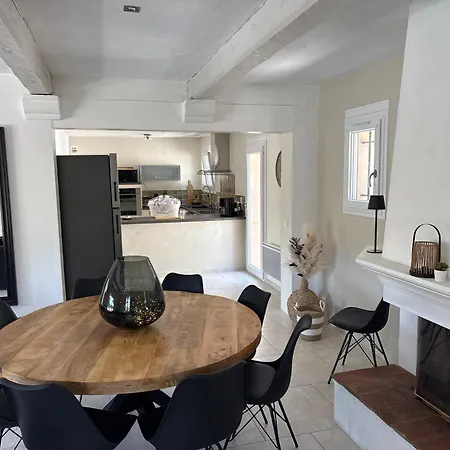 בית נופש La Massilia *